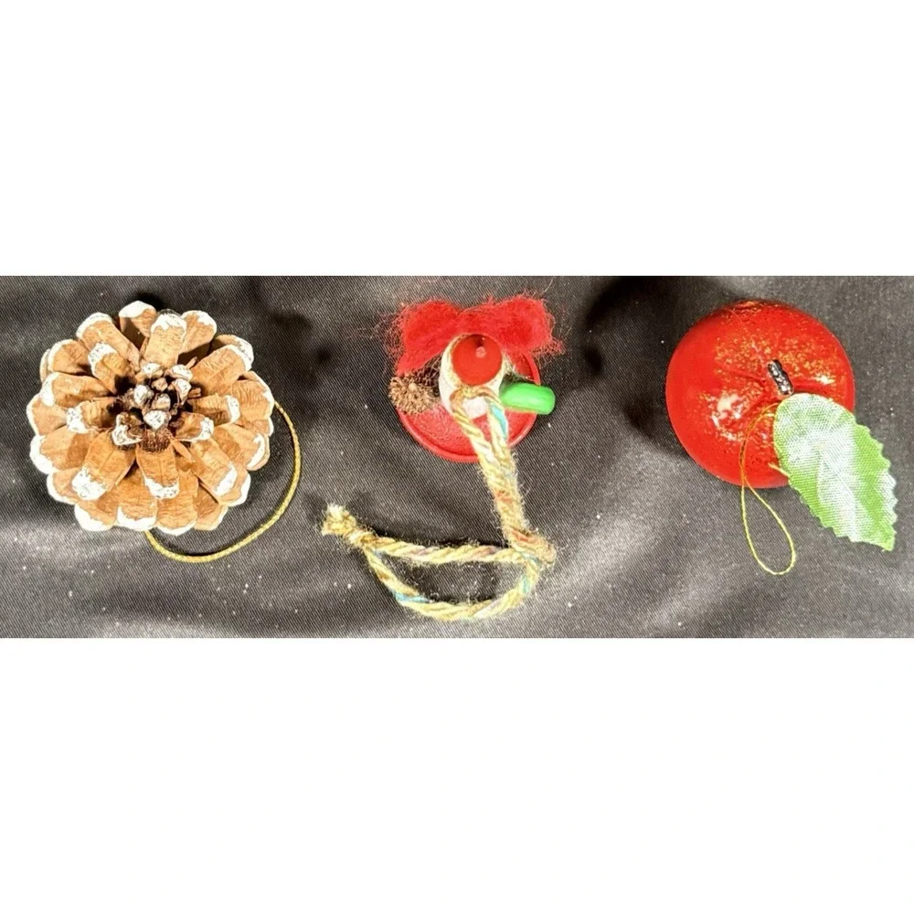 Holiday Time Christmas Ornaments Lot 14pc Mixed Red Green Gold Tree Decor Set